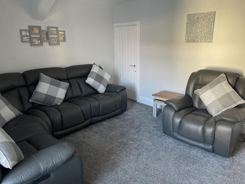Quirky Cottage In The Centre Of Penrith With A Hot Tub ภายนอก รูปภาพ